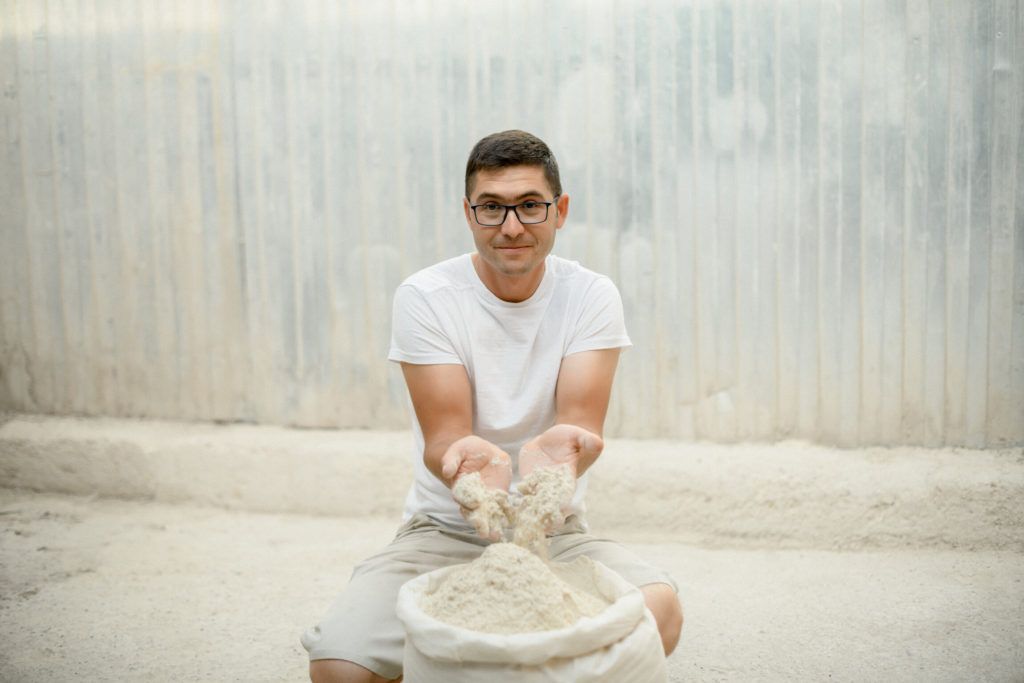 
                        Efficient, natural and easily assimilated. Poultry protein concentrate can be the key to your farm’s success.
                    